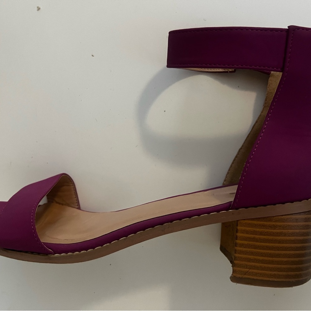 Magenta Women's Sandals, Size 9